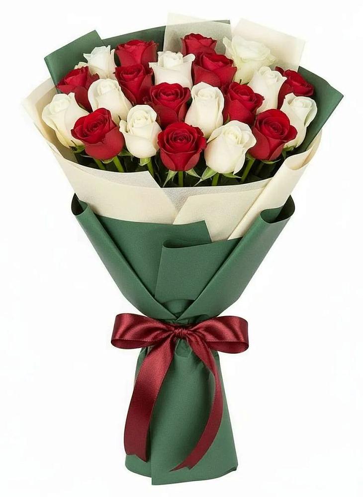Микс из красных и белых роз в Криводановке Букет Микс из красных и белых роз в Криводановке
